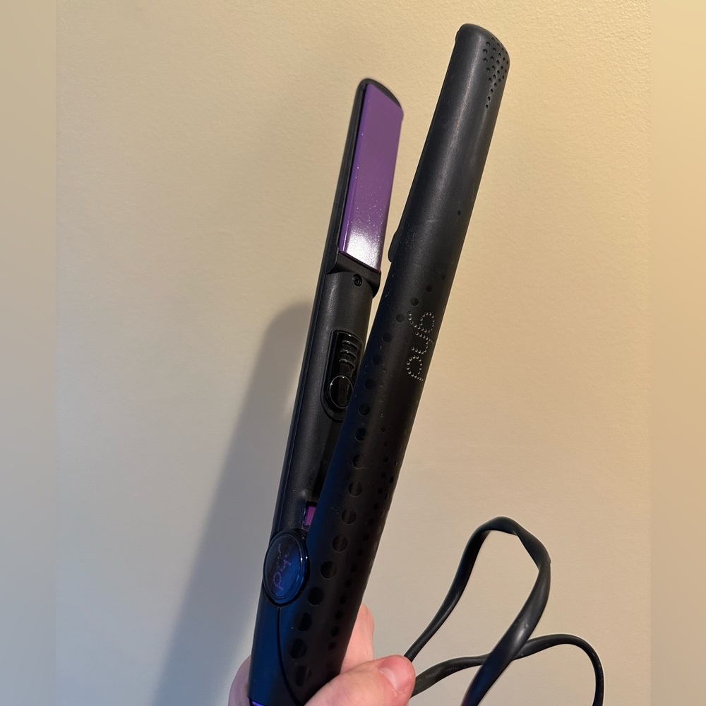ghd Black and Purple Salon Ceramic Flat Iron - Picture 7 of 9